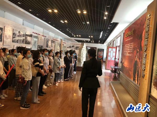 http://www.sxmu.edu.cn/__local/8/55/07/3ACC55C2024B8AA98D12A944E63_12F47155_E392.jpg