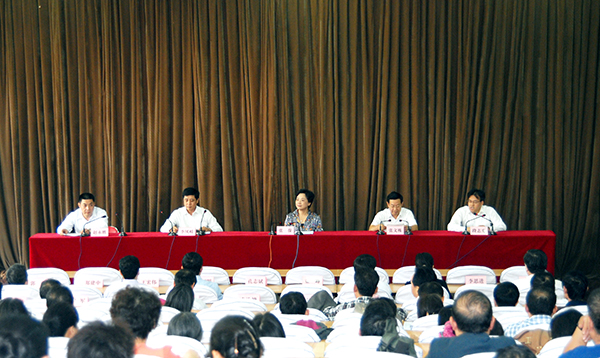 张文栋同志2010年度述职述廉报告