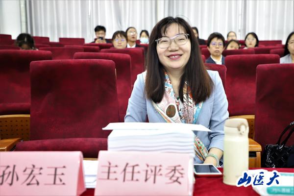 http://www.sxmu.edu.cn/__local/4/03/30/1EEF8E5F6771CECBCF7C4A8FAE2_DC25272C_8E55.jpg